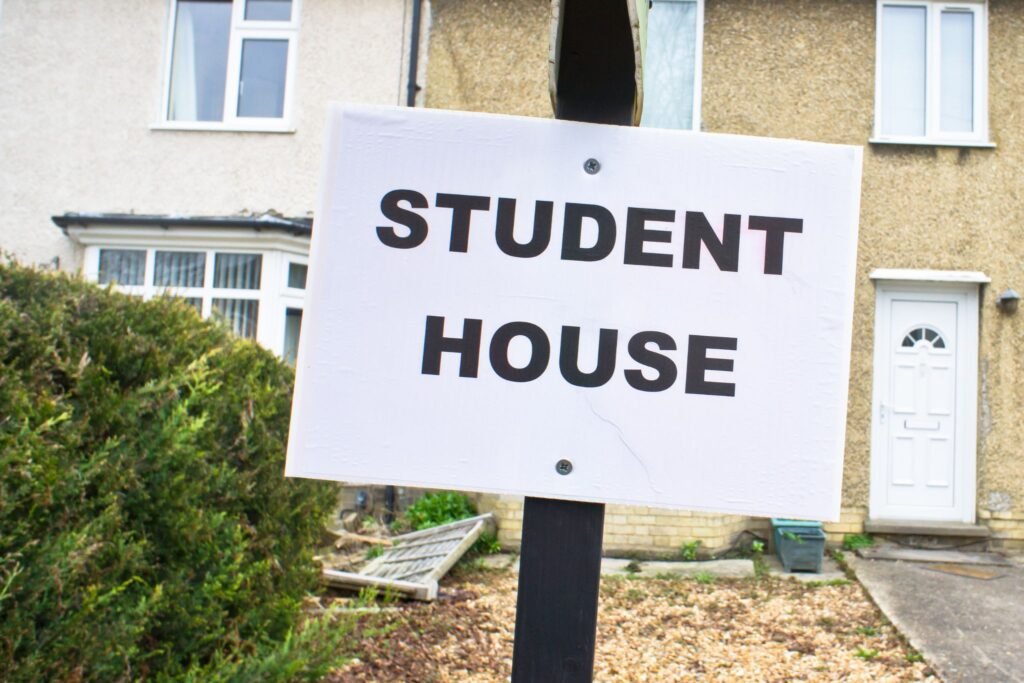 The Ultimate Guide to Choosing Student Housing in Belleville, Ontario